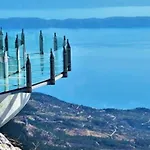 Antoni 2 Podstrana