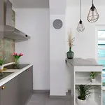 Antoni 2 * Podstrana